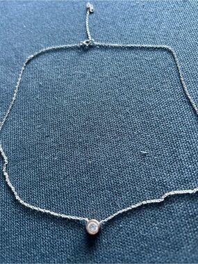 Source Unknown Silver Necklace with Clear Crystal Accent